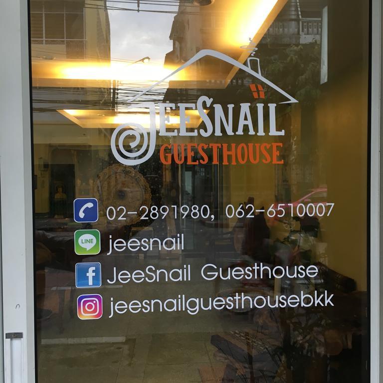 Jeesnail Guesthouse Bangkok Bagian luar foto
