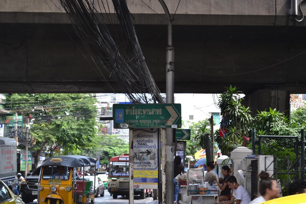 Jeesnail Guesthouse Bangkok Bagian luar foto