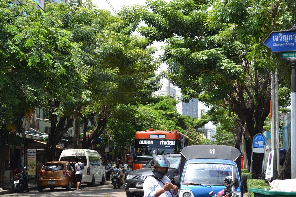 Jeesnail Guesthouse Bangkok Bagian luar foto