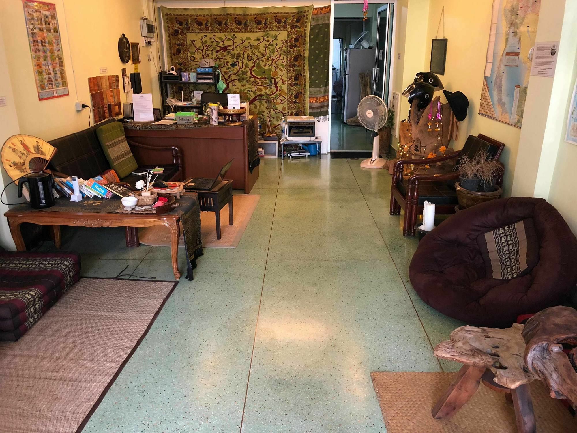 Jeesnail Guesthouse Bangkok Bagian luar foto